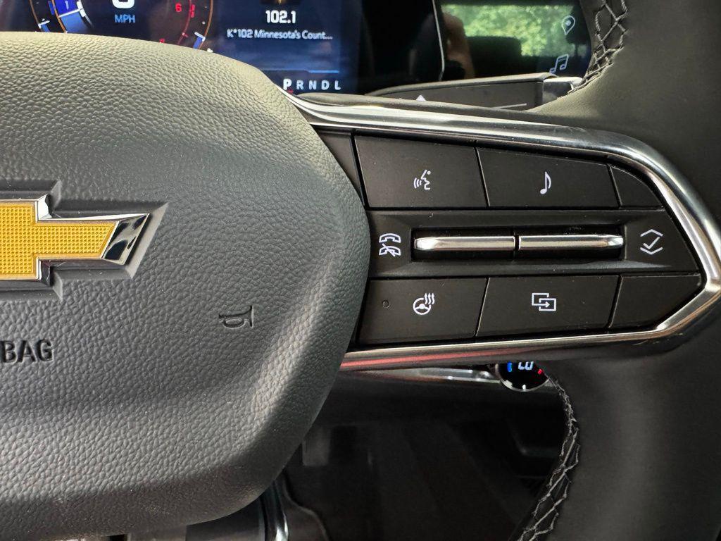 new 2026 Chevrolet Equinox car, priced at $32,040