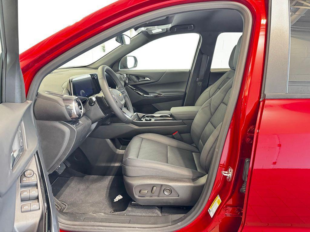 new 2026 Chevrolet Equinox car, priced at $32,040