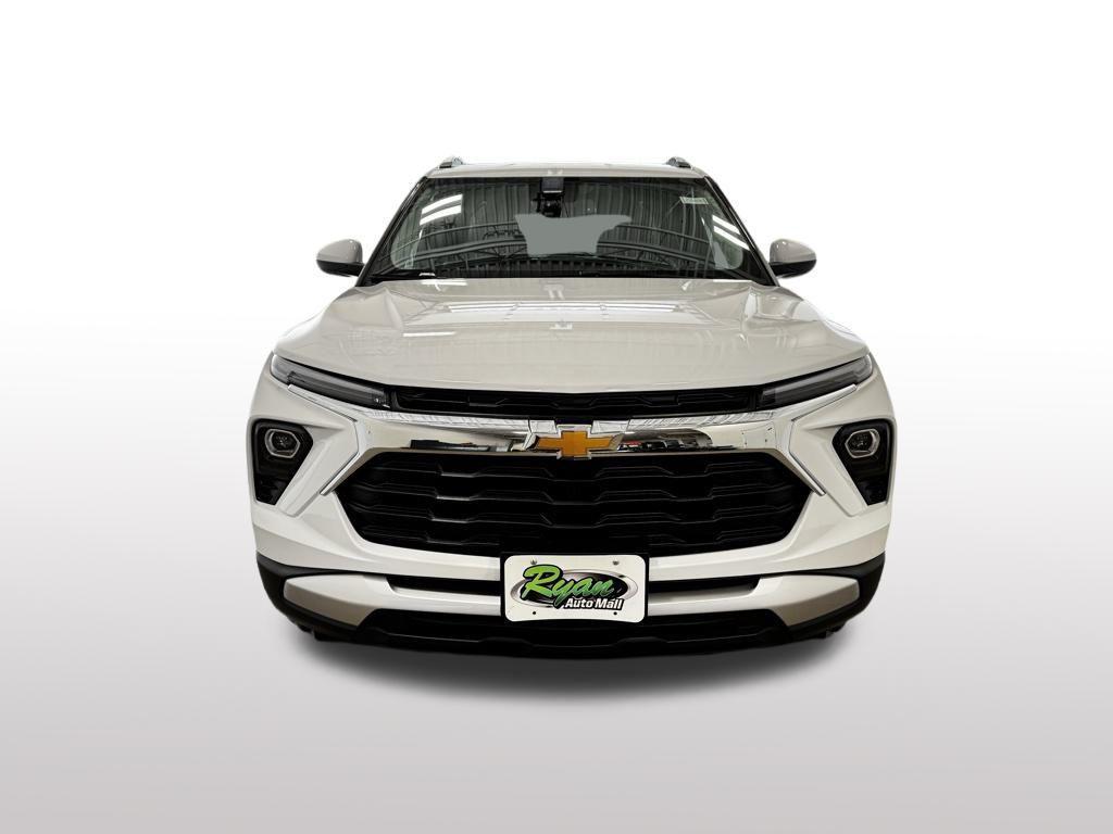 new 2026 Chevrolet TrailBlazer car, priced at $28,275