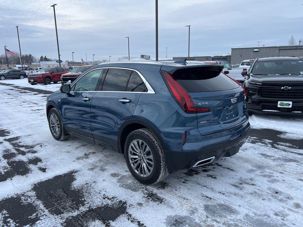 used 2025 Cadillac XT4 car, priced at $39,997