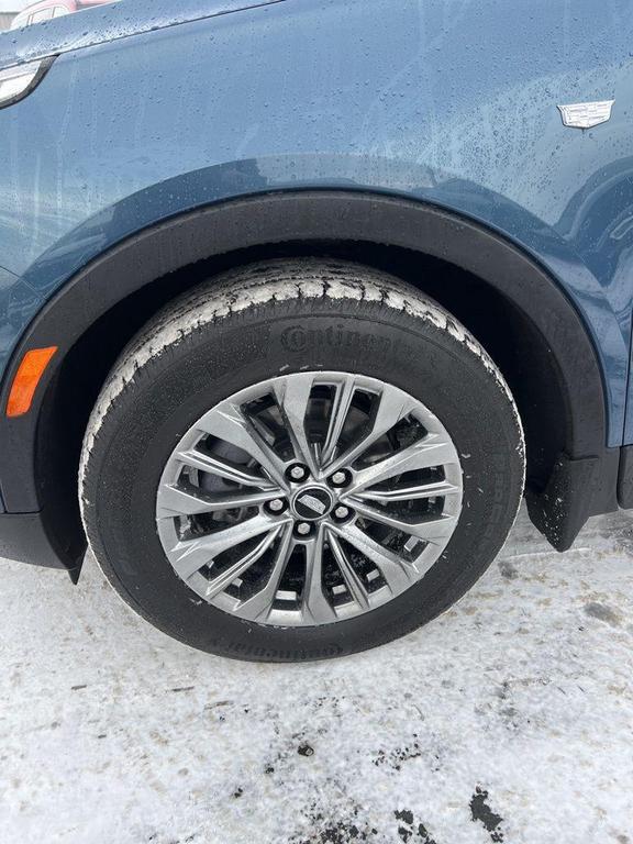 used 2025 Cadillac XT4 car, priced at $39,997