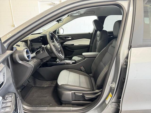 new 2025 Chevrolet Trax car, priced at $23,990