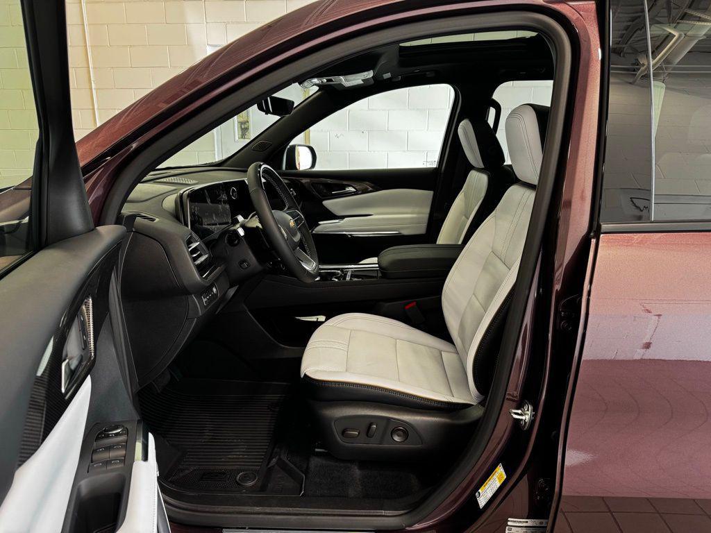 new 2026 Chevrolet Traverse car, priced at $58,920