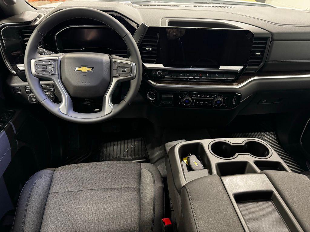 new 2025 Chevrolet Silverado 1500 car, priced at $46,975