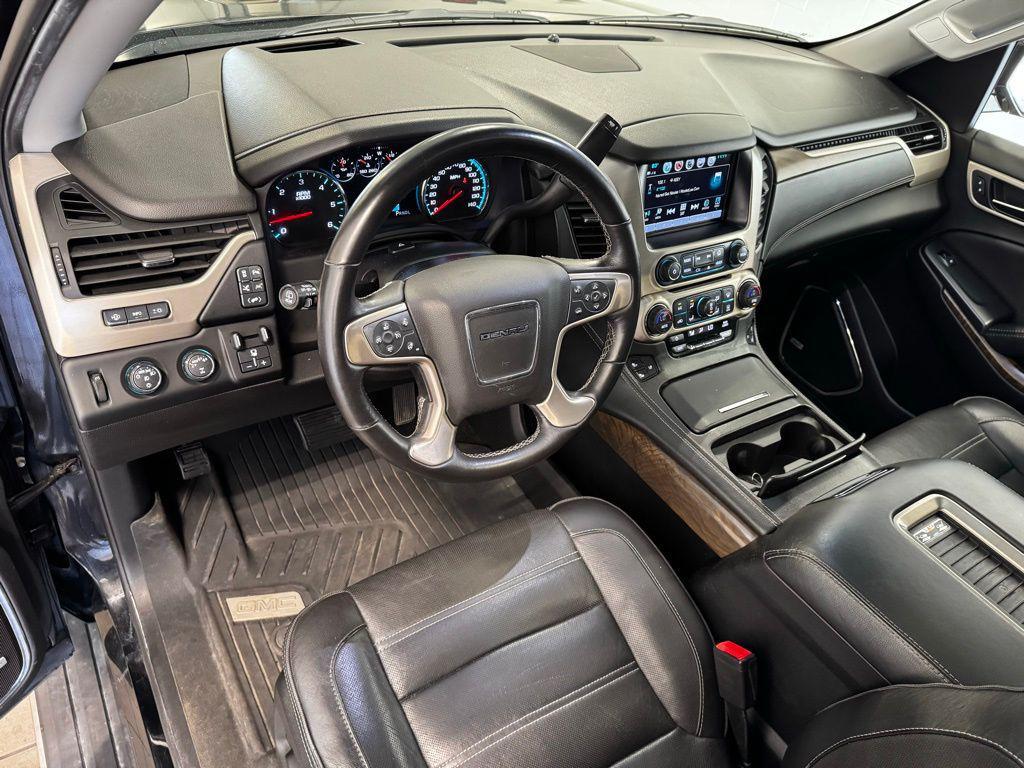 used 2018 GMC Yukon car, priced at $30,899