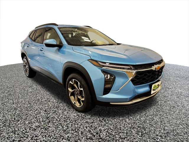 new 2025 Chevrolet Trax car, priced at $23,985