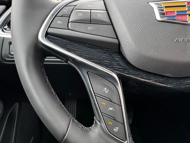 new 2025 Cadillac XT5 car, priced at $52,390
