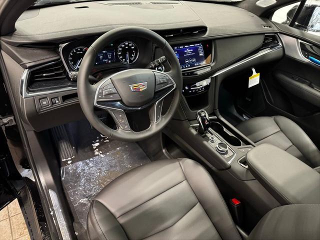 new 2025 Cadillac XT5 car, priced at $52,390