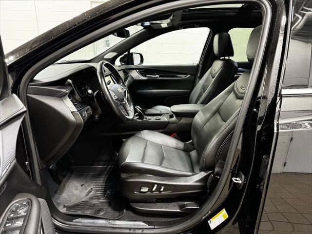 used 2022 Cadillac XT5 car, priced at $34,599