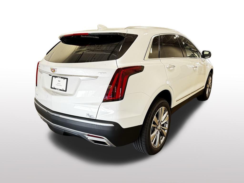 new 2025 Cadillac XT5 car, priced at $57,090