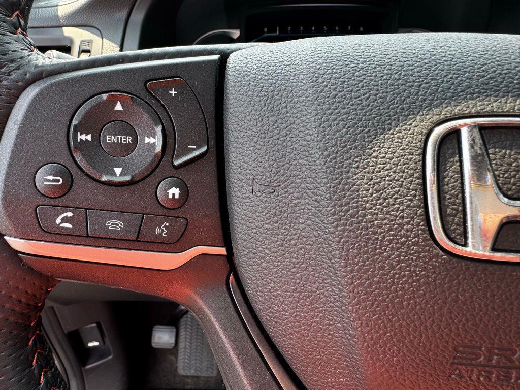used 2022 Honda Pilot car, priced at $32,997