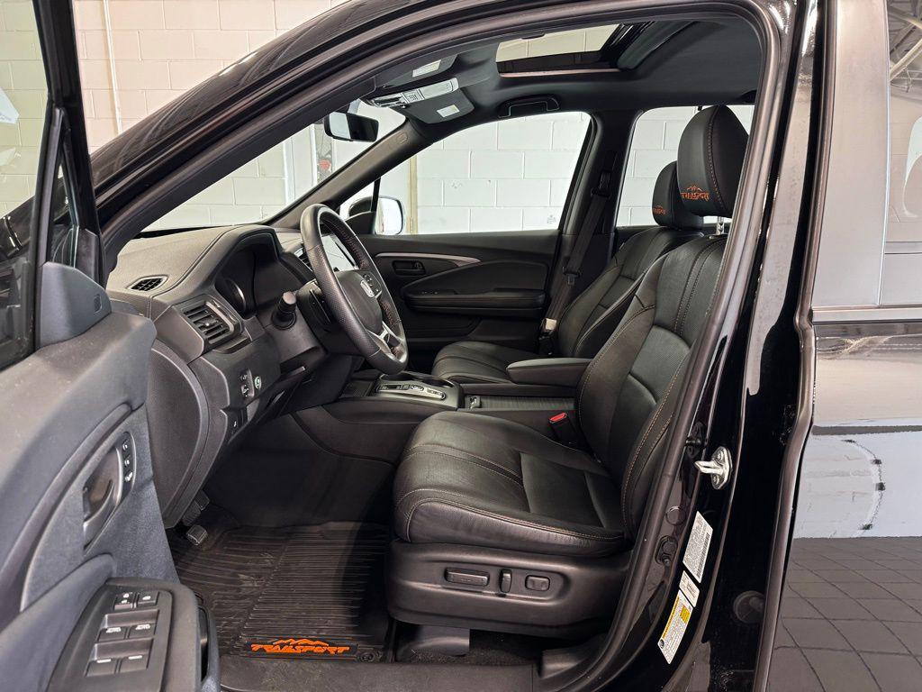 used 2022 Honda Pilot car, priced at $32,997