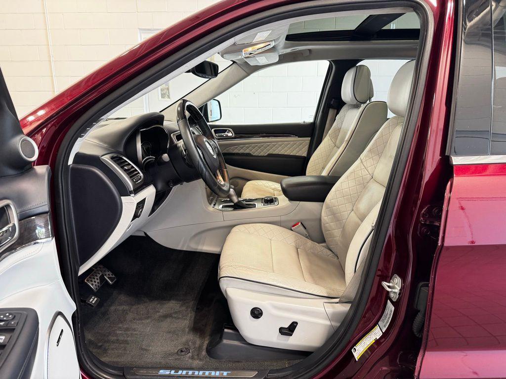 used 2017 Jeep Grand Cherokee car, priced at $16,499