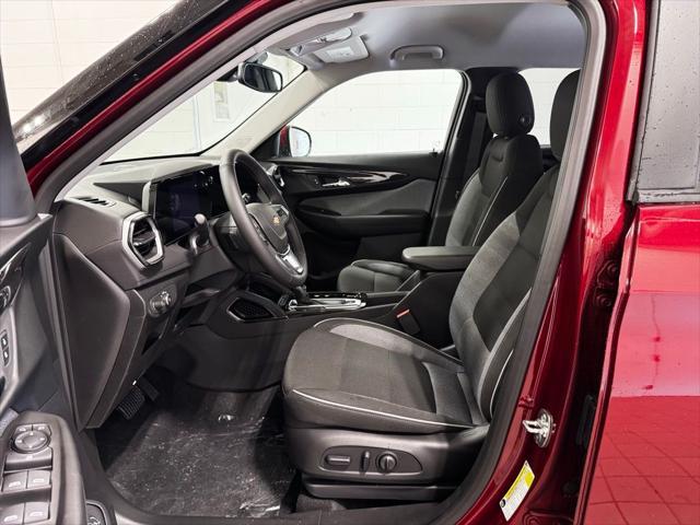 new 2025 Chevrolet TrailBlazer car, priced at $28,580