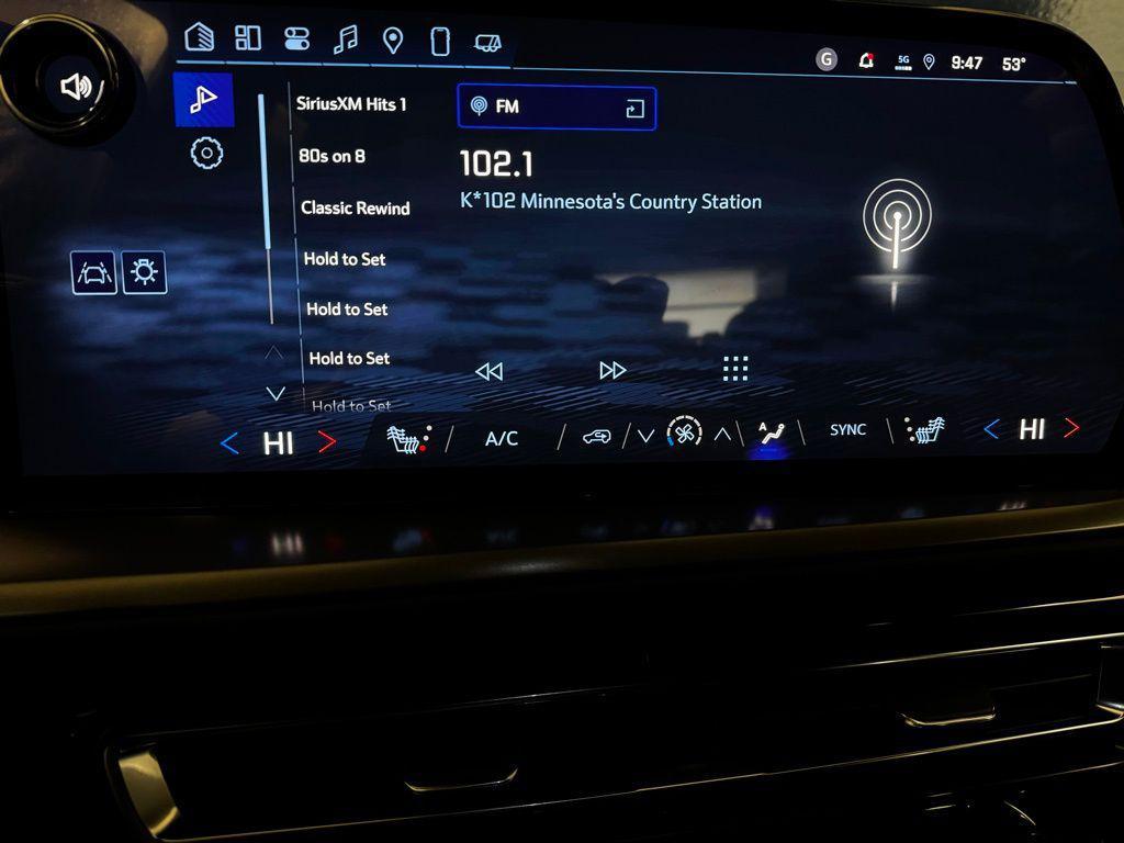 new 2025 Chevrolet Traverse car, priced at $40,990