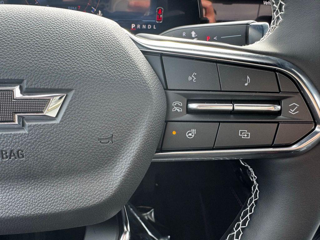 new 2026 Chevrolet Traverse car, priced at $50,111