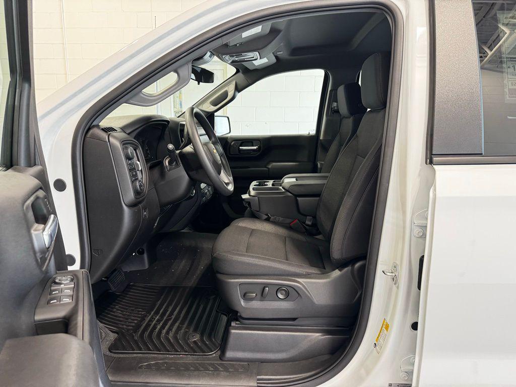 new 2026 Chevrolet Silverado 1500 car, priced at $47,520