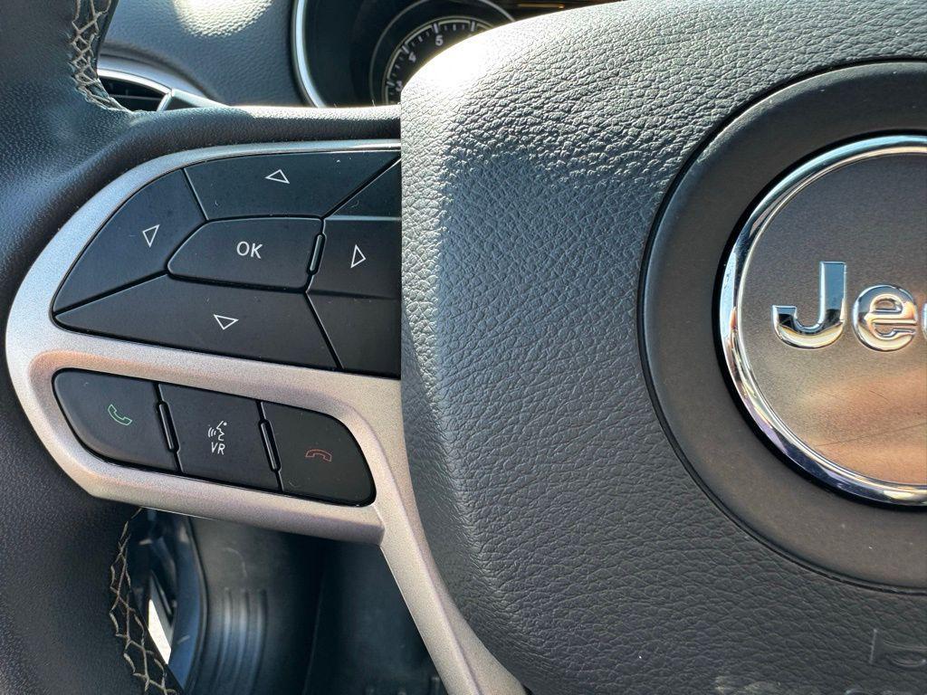 used 2021 Jeep Cherokee car, priced at $20,599