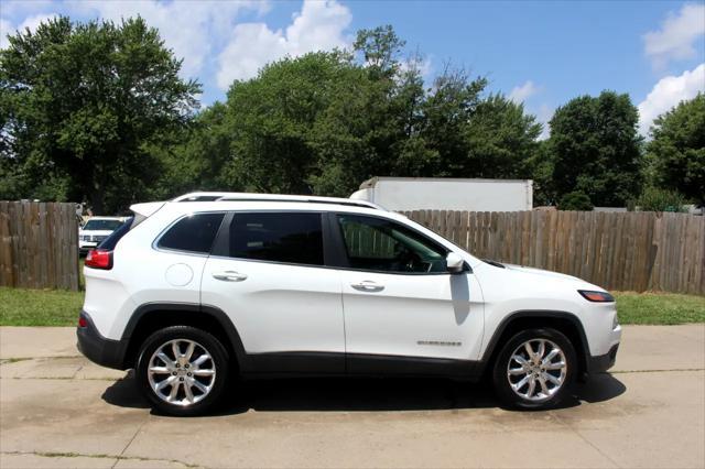 used 2014 Jeep Cherokee car, priced at $10,495