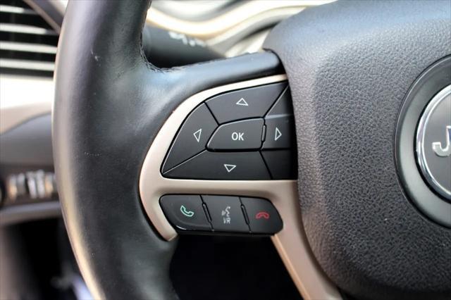 used 2014 Jeep Cherokee car, priced at $10,495