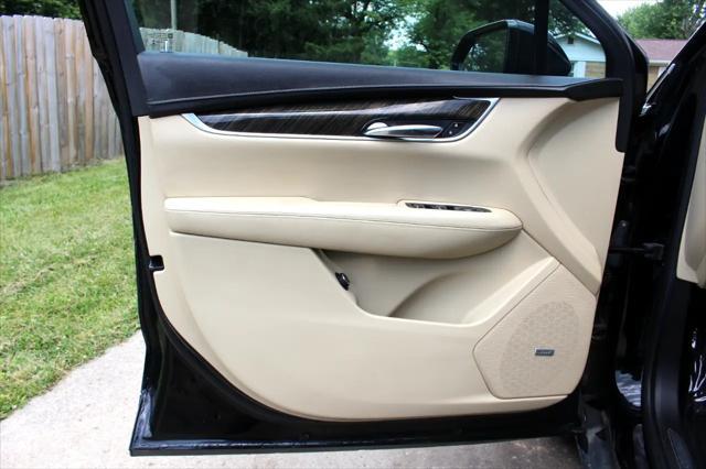 used 2017 Cadillac XT5 car, priced at $14,495