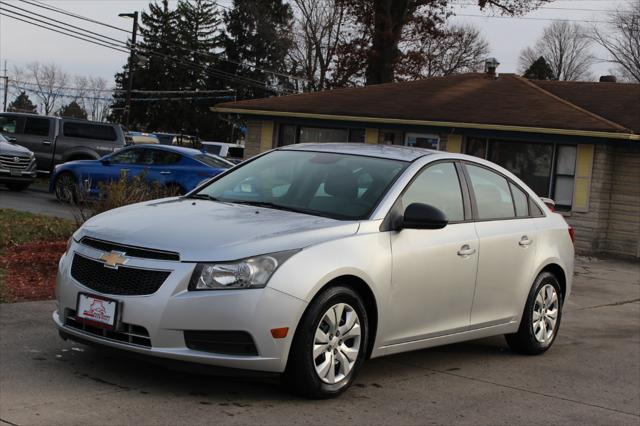 used 2013 Chevrolet Cruze car, priced at $8,249