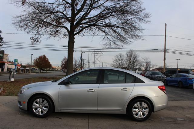 used 2013 Chevrolet Cruze car, priced at $8,249