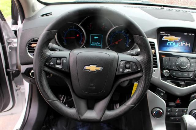 used 2016 Chevrolet Cruze Limited car, priced at $8,495