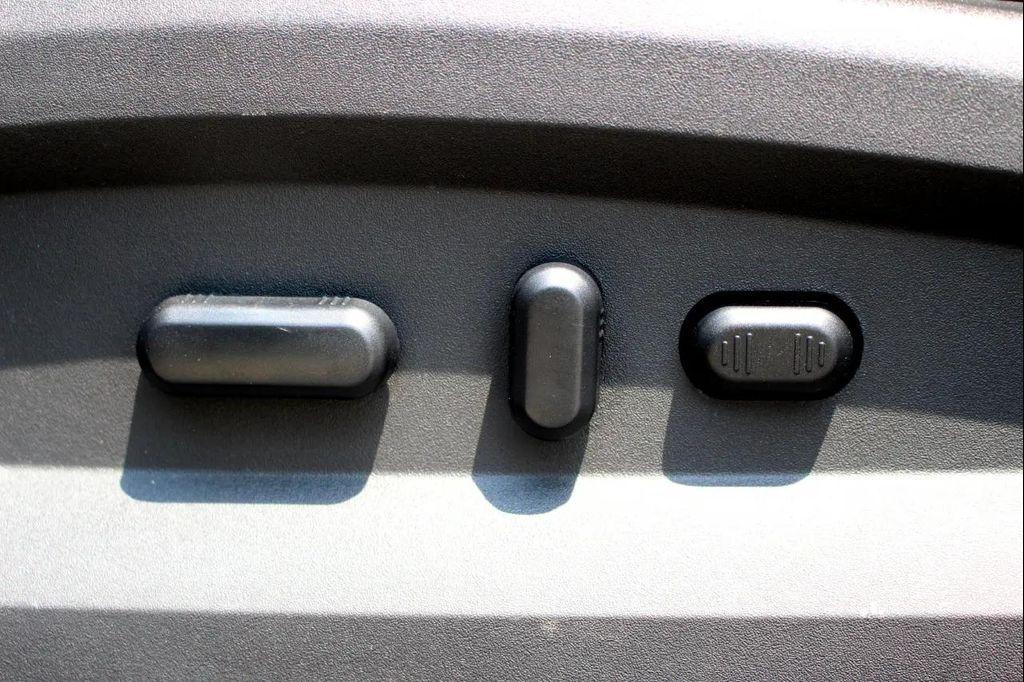 used 2013 Ford Edge car, priced at $7,995