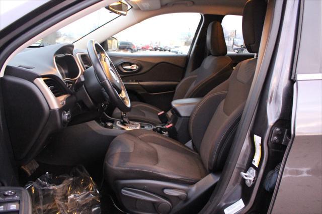 used 2015 Jeep Cherokee car, priced at $10,995