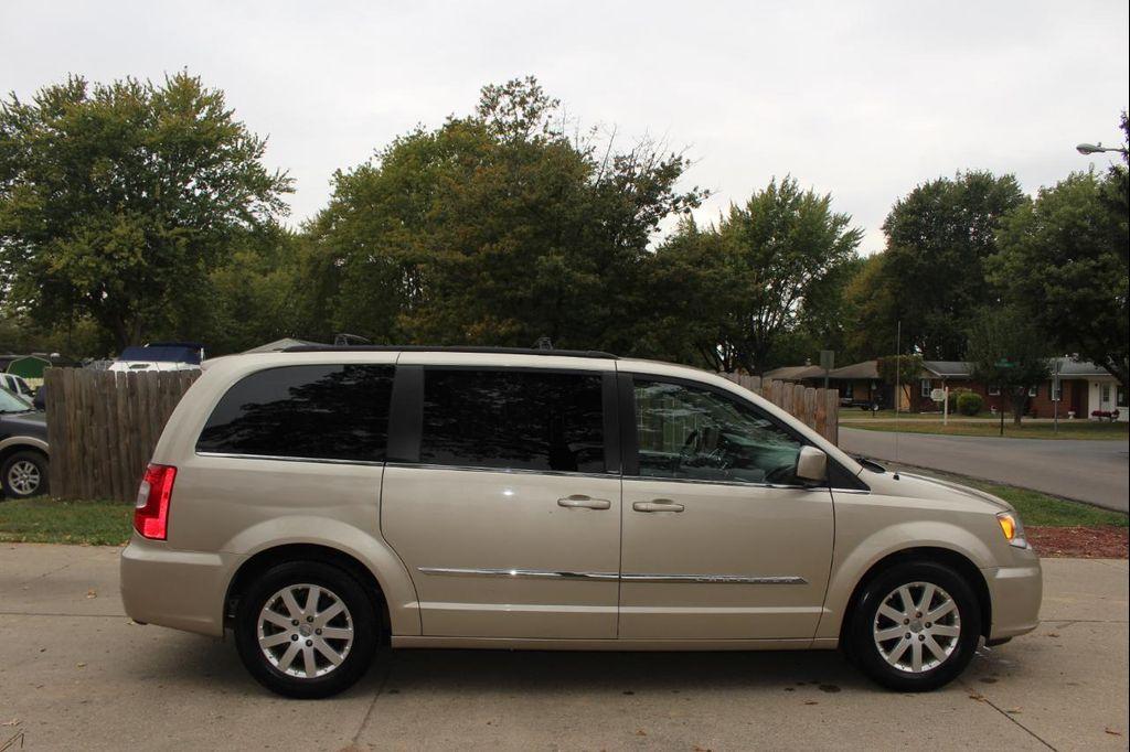 used 2014 Chrysler Town & Country car, priced at $8,995