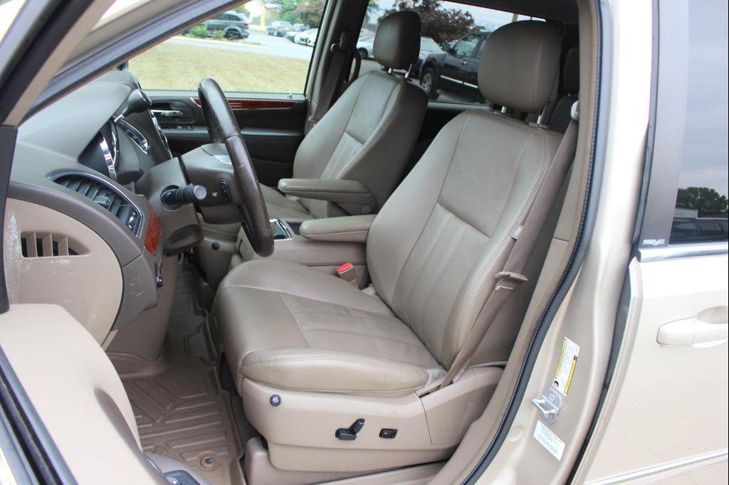 used 2014 Chrysler Town & Country car, priced at $8,995