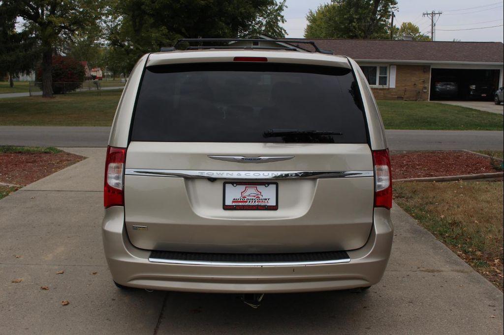 used 2014 Chrysler Town & Country car, priced at $8,995