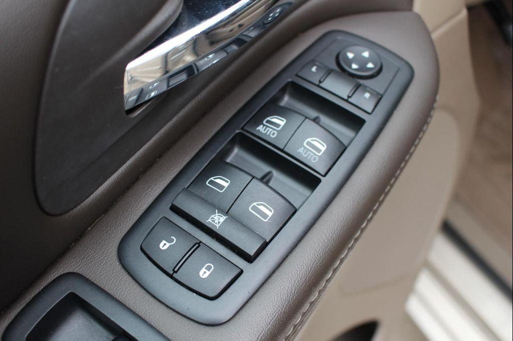 used 2014 Chrysler Town & Country car, priced at $8,995