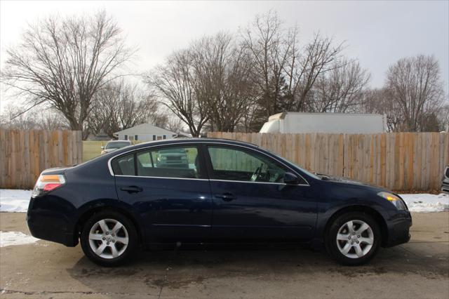 used 2009 Nissan Altima car, priced at $5,495