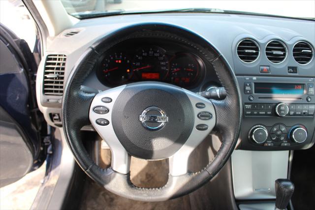 used 2009 Nissan Altima car, priced at $5,495