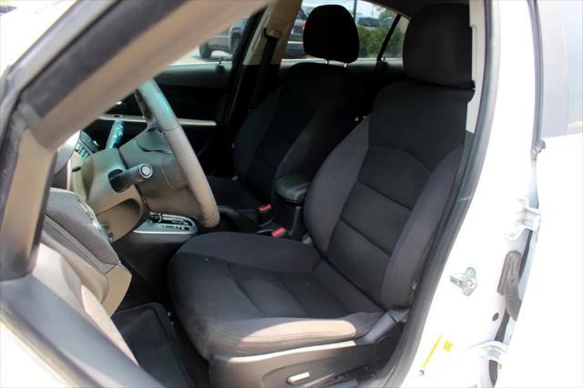 used 2016 Chevrolet Cruze Limited car, priced at $9,249