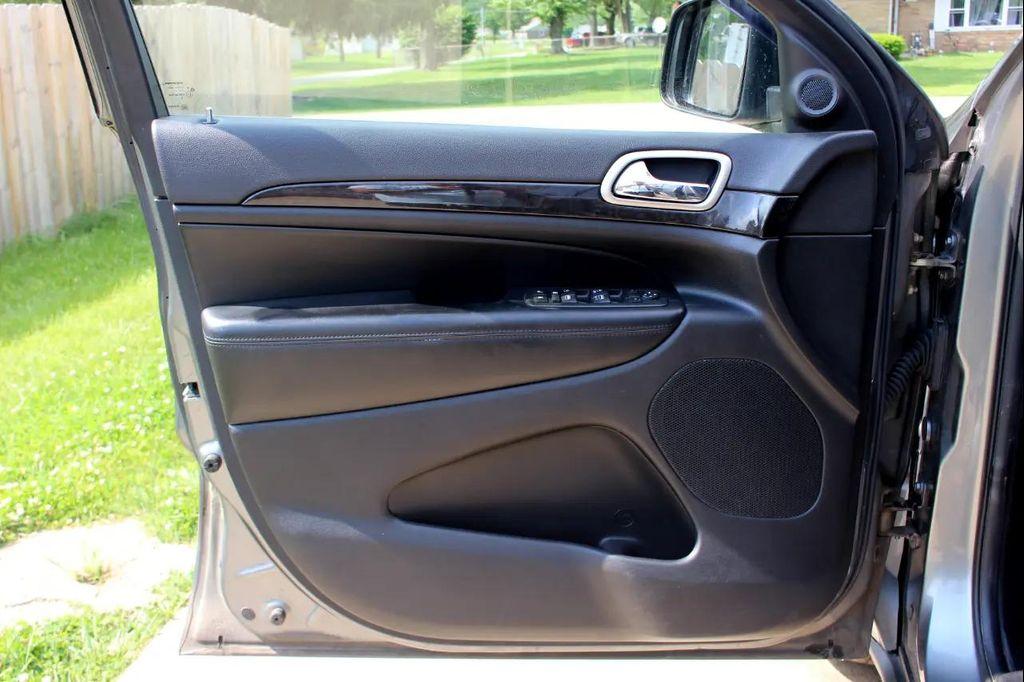 used 2012 Jeep Grand Cherokee car, priced at $8,995