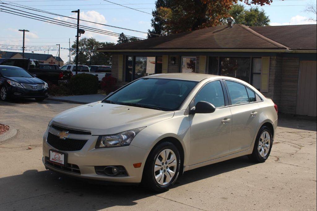 used 2014 Chevrolet Cruze car, priced at $7,495