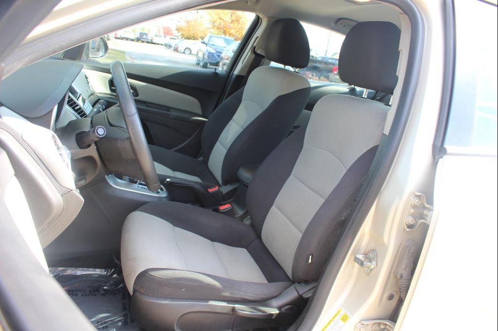 used 2014 Chevrolet Cruze car, priced at $7,495