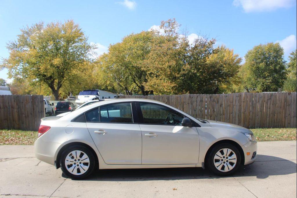 used 2014 Chevrolet Cruze car, priced at $7,495