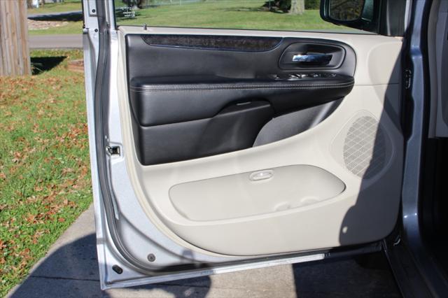 used 2014 Chrysler Town & Country car, priced at $9,495