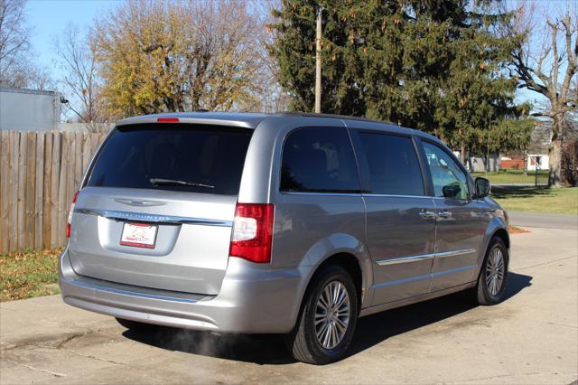 used 2014 Chrysler Town & Country car, priced at $9,495