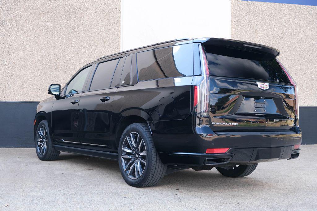 used 2021 Cadillac Escalade ESV car, priced at $58,990