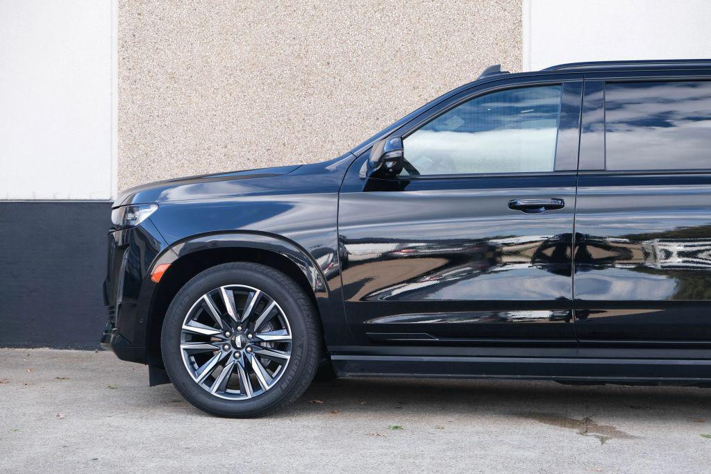 used 2021 Cadillac Escalade ESV car, priced at $58,990