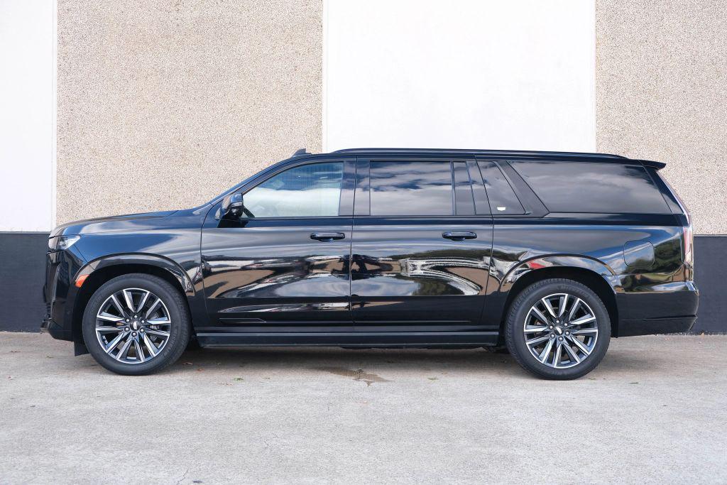 used 2021 Cadillac Escalade ESV car, priced at $58,990