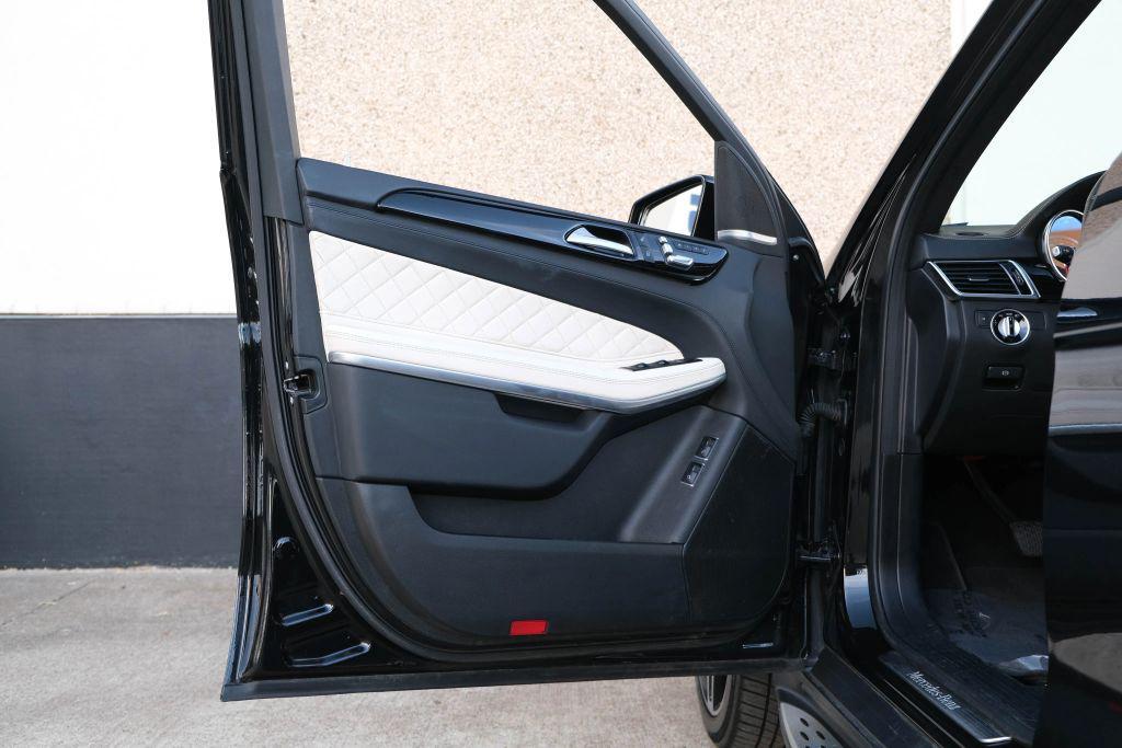 used 2018 Mercedes-Benz GLS 550 car, priced at $32,900