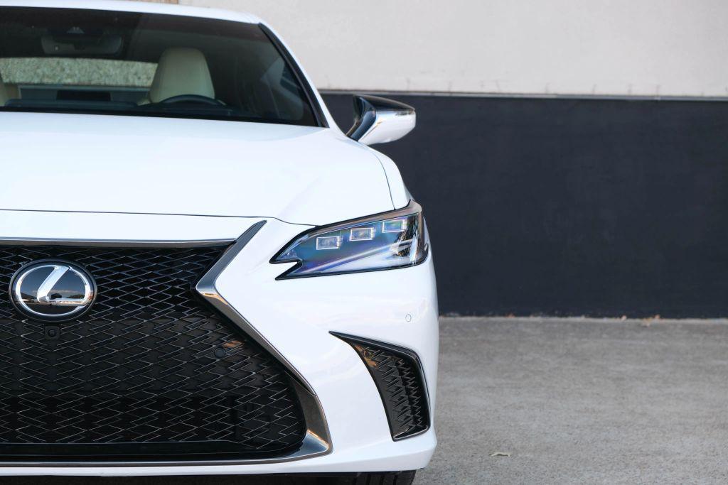 used 2023 Lexus ES 350 car, priced at $43,900