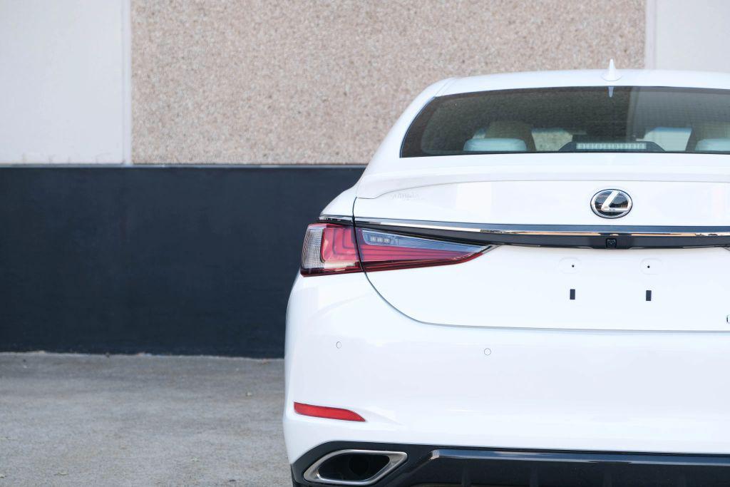 used 2023 Lexus ES 350 car, priced at $43,900