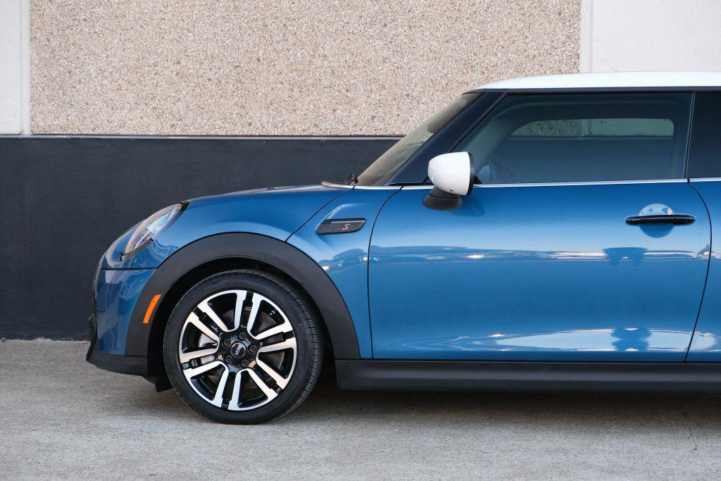 used 2022 MINI Hardtop car, priced at $24,490